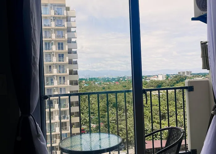 9th Floor With Pool View, Free Pool Access, Fast Wi-fi & Netflix 3*