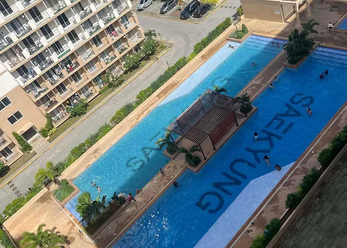 9th Floor With Pool View, Free Pool Access, Fast Wi-fi & Netflix Aparthotel